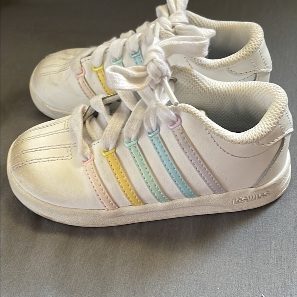 Girls Adidas size 9